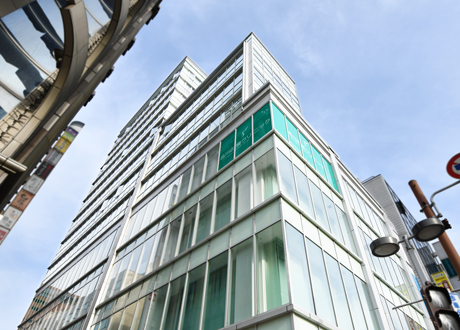福岡本社の外観写真