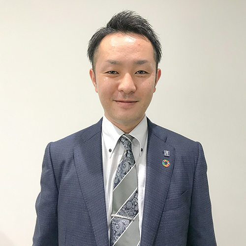 男性社員7